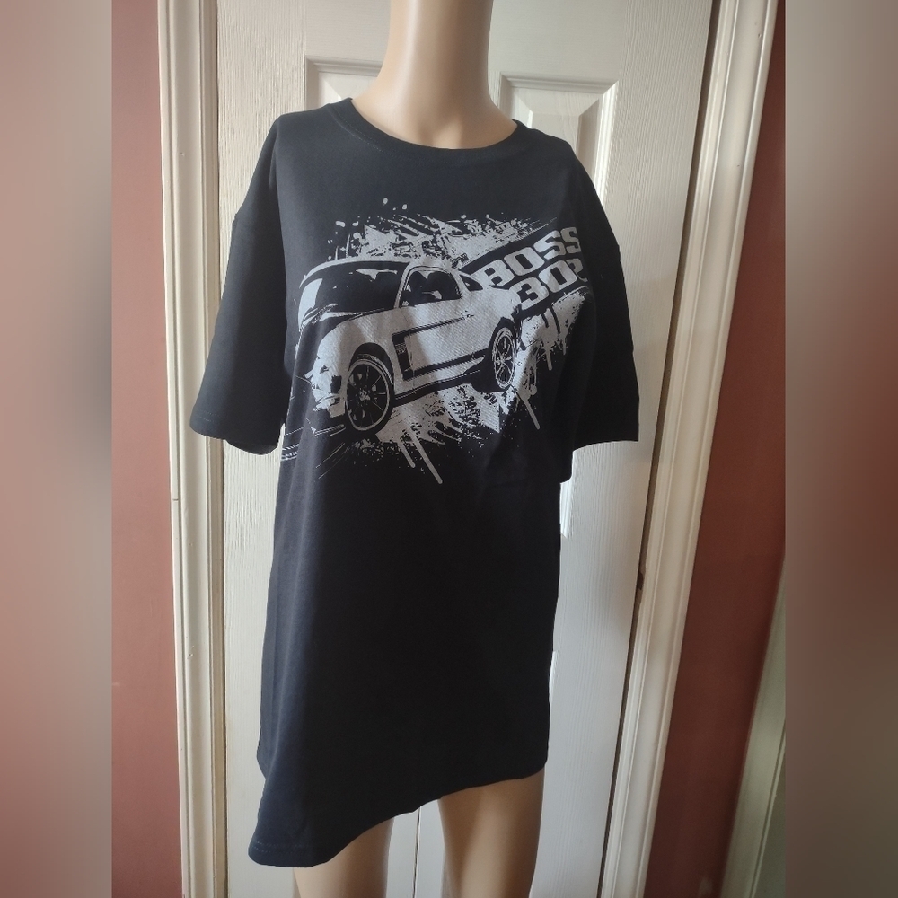 Nwot men's Ford mustang Official licensed product t-shirt size medium